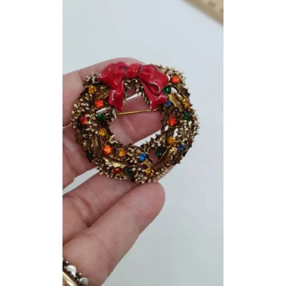 Vintage ART wreath brooch‎ Arthur Pepper